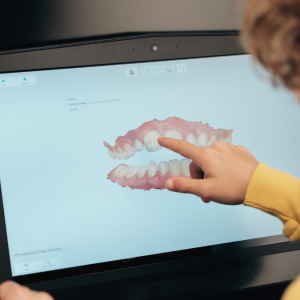 Diş Protezlerinde Son Teknolojiler ve Bakım Rehberi